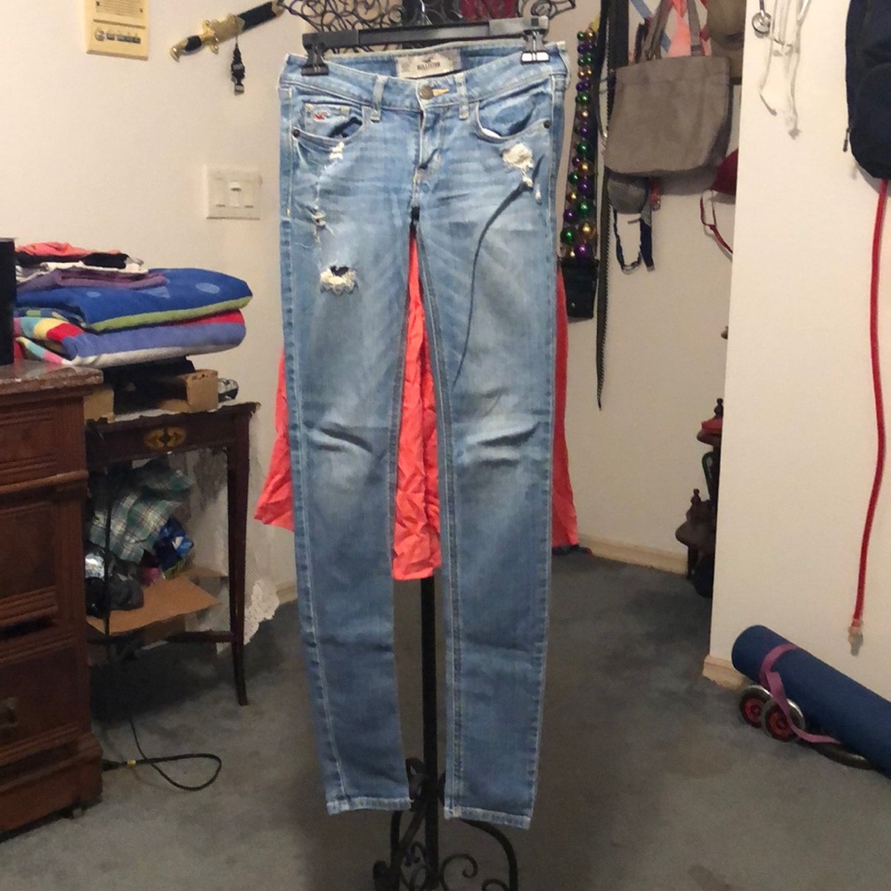 Hollister skinny jeans!!